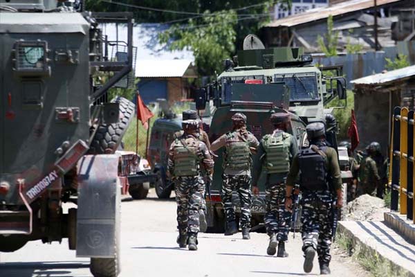 Encounter between security forces and terrorists in Awantipora, one terrorist killed, search operati
