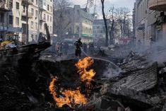 Russia carried out airstrikes on Ukraine's theater, feared more than 1000 casualties