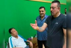 Sanjay Dutts picture with Pervez Musharraf 