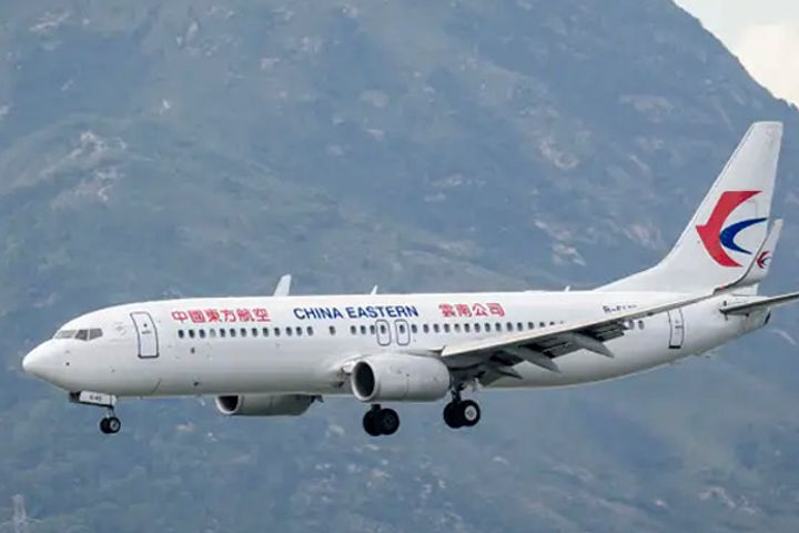 Plane crashes after fire in Hill Area in China 133 passengers were on board