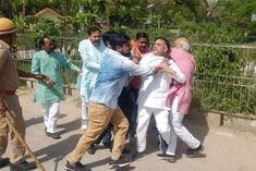 SP candidates were beaten up and clothes were torn in Etah, allegation on BJP