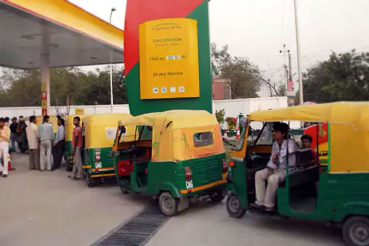 CNG and PNG prices hiked in Delhi