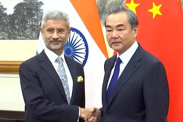 chinese foreign minister reached delhi will do s meeting with jaishankar