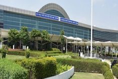 crowd gathered at varanasi airport to watch the shooting of the film