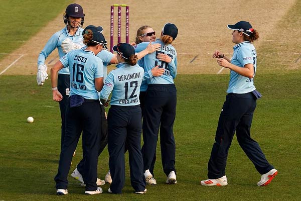 ICC Womens Cricket World Cup England reach the final after defeating South Africa