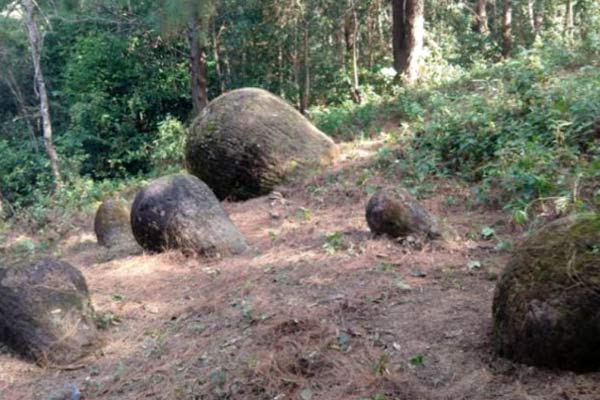 A thousand year old giant jar found in Indonesia is now also found in Assam