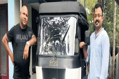 now solar powered auto rickshaws will run on the roads