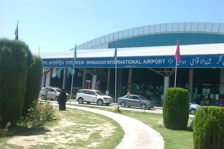 go air flight halted at srinagar airport after a bomb was reported