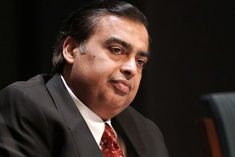 Mukesh Ambani again included in the top 10 rich, three places below Adani