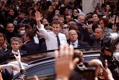 crowd threw tomatoes at french president macron
