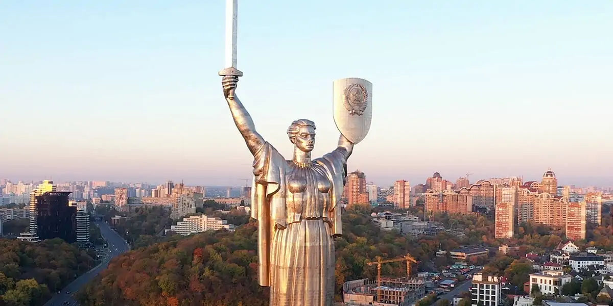 motherland monument, motherland monument kiev, motherland monument kyiv, motherland monument destroy
