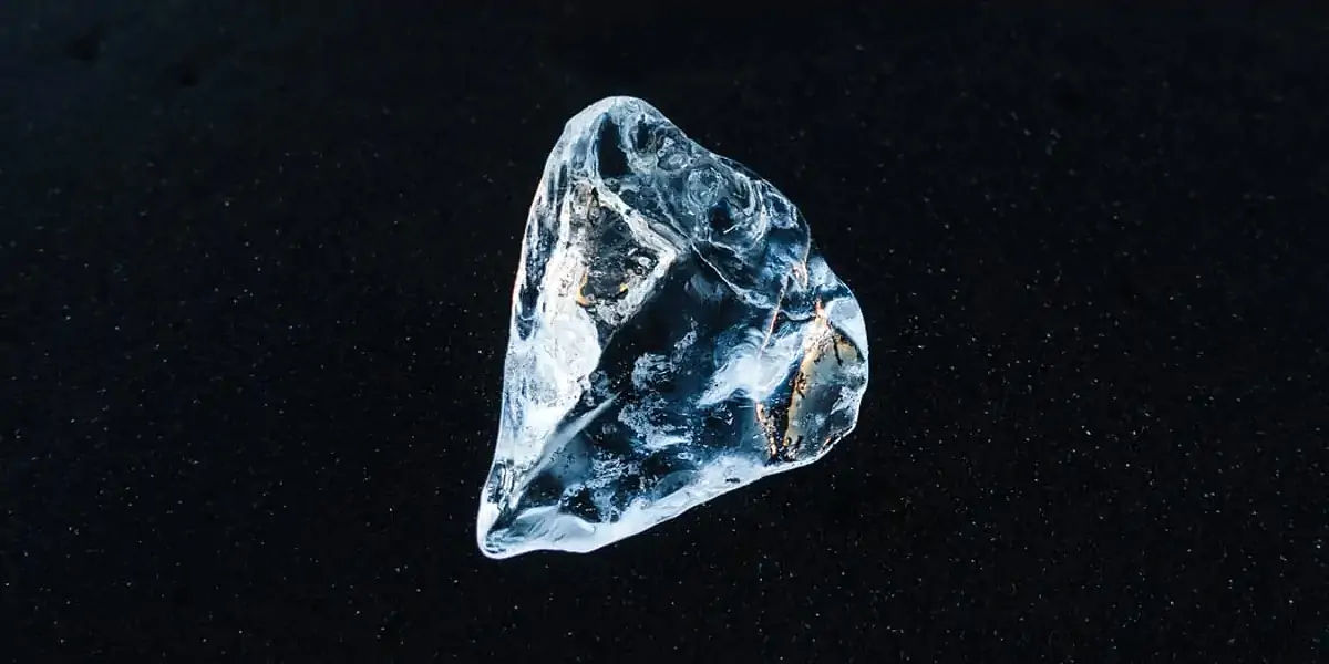 candle, diamond, wuzongzhou, chemistry, professor, university, nanoparticles