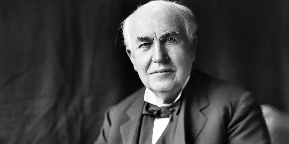 Thomas Alva Edison, Thomas Edison, Thomas Edison light bulb, light bulb invention, Thomas Edison bul