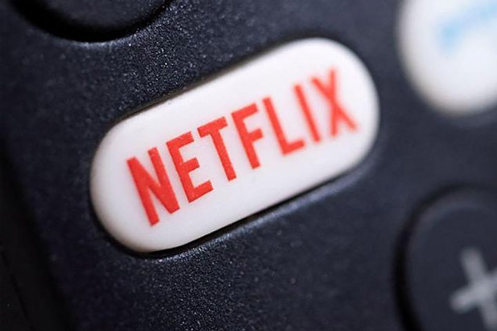netflix sued shares continue to fall