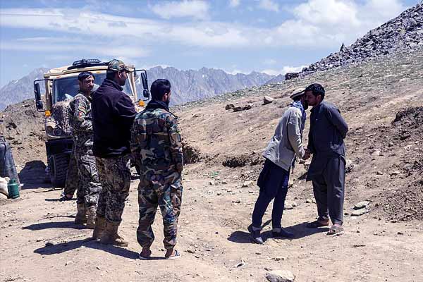 63 IS terrorists surrender in Nangarhar province of Afghanistan