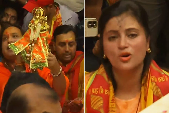 Navneet Rana recited Hanuman Chalisa with her husband at Connaught Place