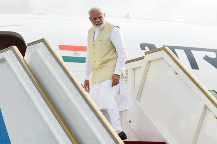 PM Modi will go to Lumbini today, seven MoUs will be signed with Nepalese PM