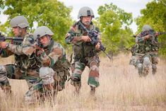 1 woman and 4 helpers arrested including 3 hybrid terrorists in bandipora arms recovered in huge qua