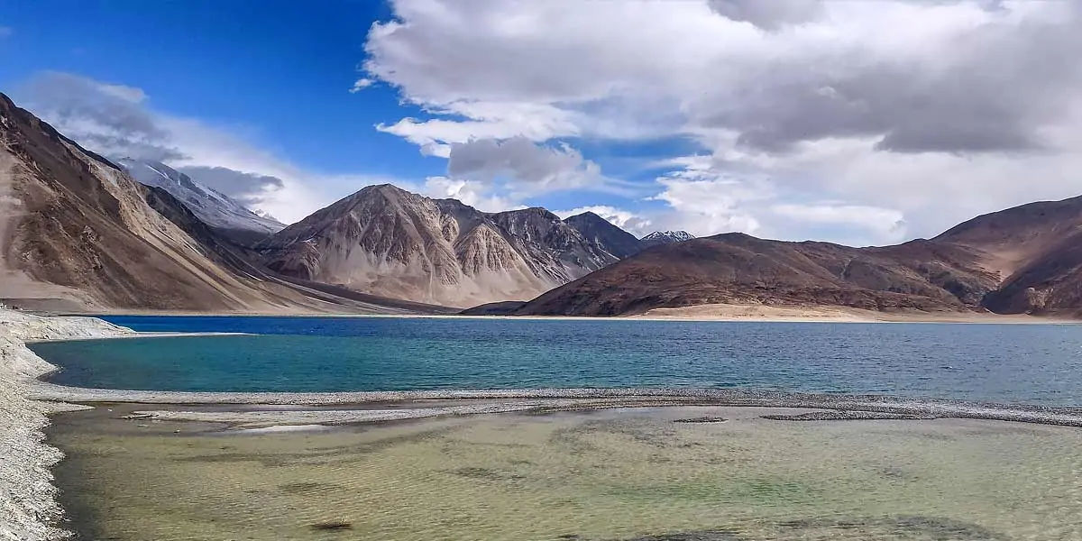 panggonglake, abovesealevel, saltwater, lake, india, china, winter, October, lehladakh, srinagar, ma
