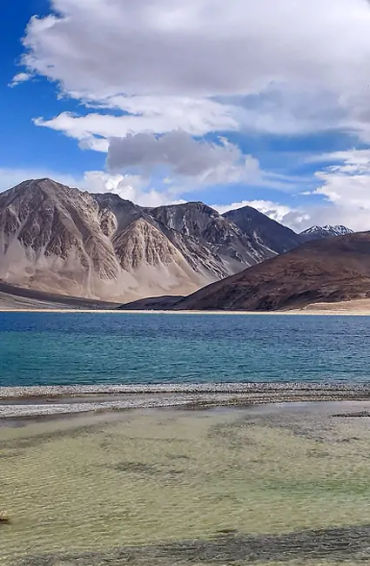 panggonglake, abovesealevel, saltwater, lake, india, china, winter, October, lehladakh, srinagar, ma