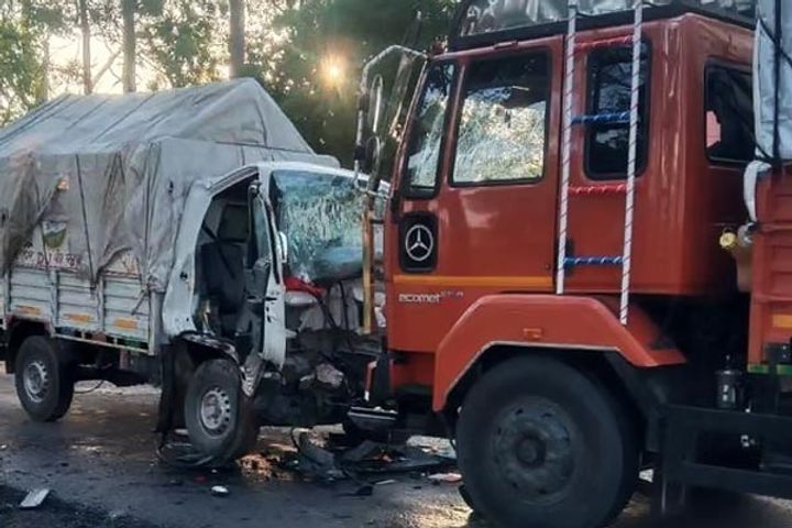 Tata Ace car collides with truck on Jind Chandigarh National Highway 6 killed 17 injured