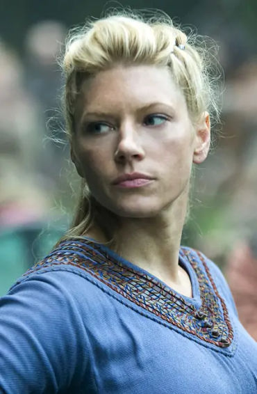 viking, oldnorse, oldenglishroots, scandinavia, pirates, raids, vikingwoman, sheildmaidens, femalewo