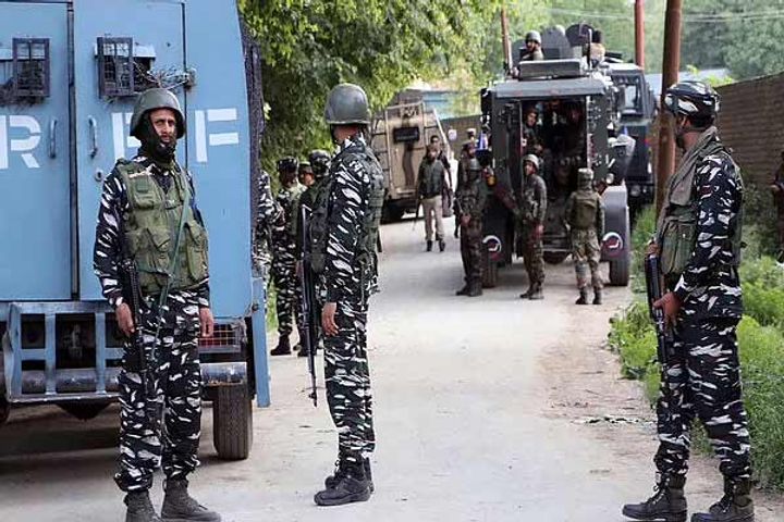 3 Pakistani terrorists killed in Baramulla, police personnel also martyred