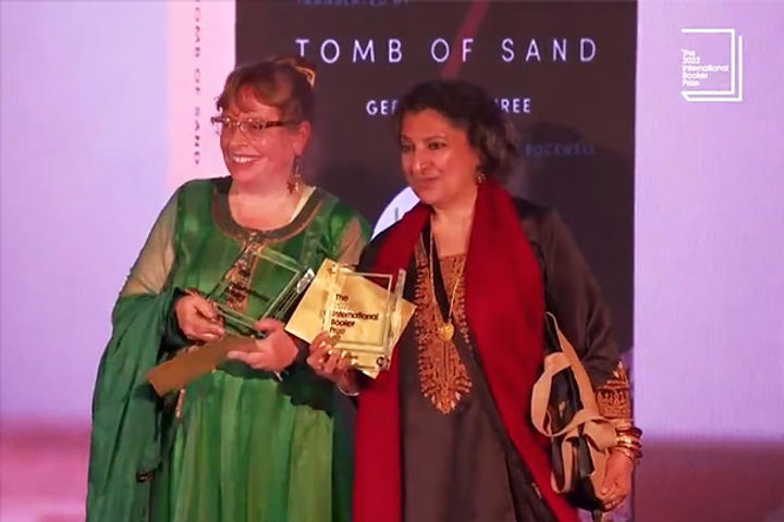 gitanjali shrees novel tomb of sand wins international booker prize