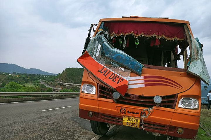 Bus overturns in Jammu and Kashmirs Udhampur 25 injured Bus overturns in Jammu and Kashmirs Udhampur 25 injured