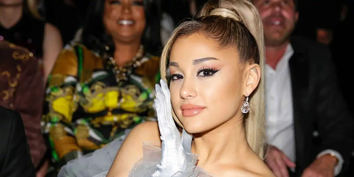 Ariana Grande  American Pop 