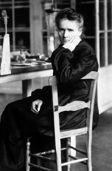 Marie Curie  psychic medium