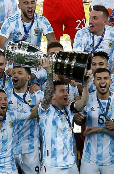 Messi  international title