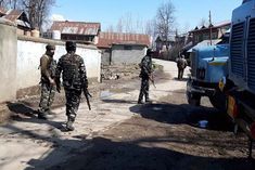 anantnag encounter hizbul terrorist nisar khande killed 3 soldiers and 1 civilian injured