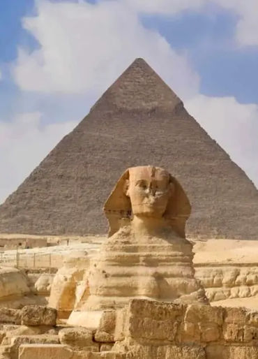 the great sphinx of giza, who built the great sphinx of giza, the great sphinx of giza facts, how ol