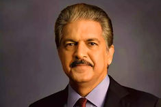 Centre appoints Anand Mahindra Pankaj Patel Venu Srinivasan and Ravindra H Dholakia to RBIs central 