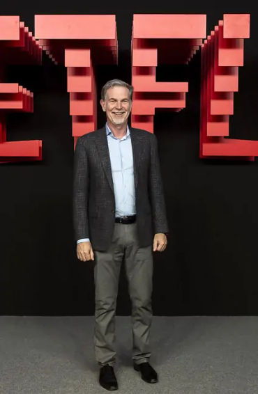 netflix, mitch lowe, pornography, bill clinton, monica lewinsky, scandal, customer, chinese, employe