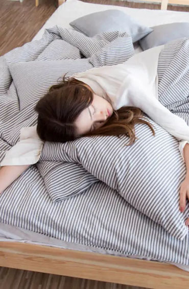 dreams, black, white, sleep, older, younger, professor, chris idzikowski, research, assessment, advi