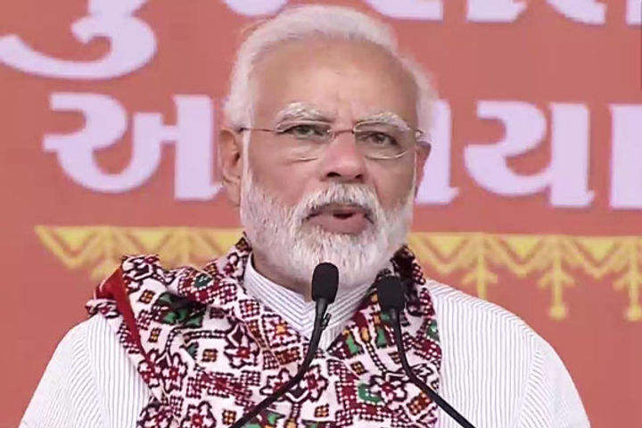 pm modi inaugurated kalika mata temple on pavagadh hill