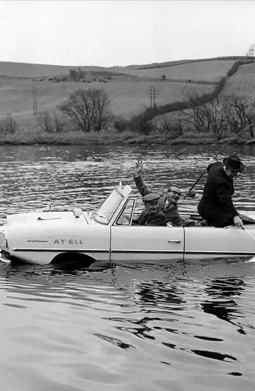 lyndon b johnson, joker, texas, ranch, amphicar, breaks, lake, water
