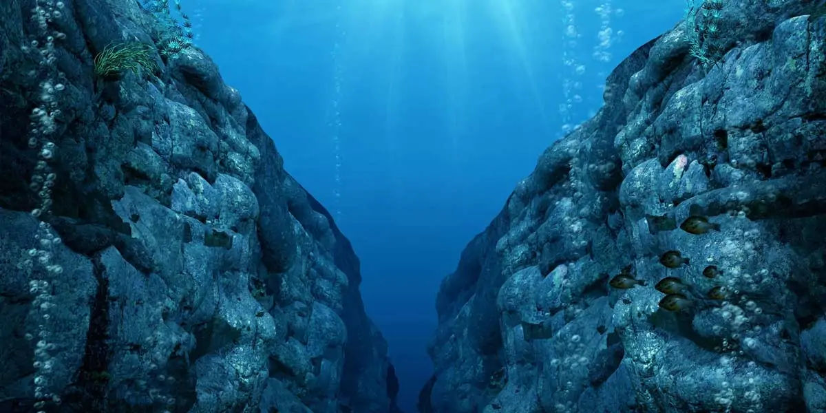 moon, human , history, mariana trench, harsh conditions, director james cameron, national geographic