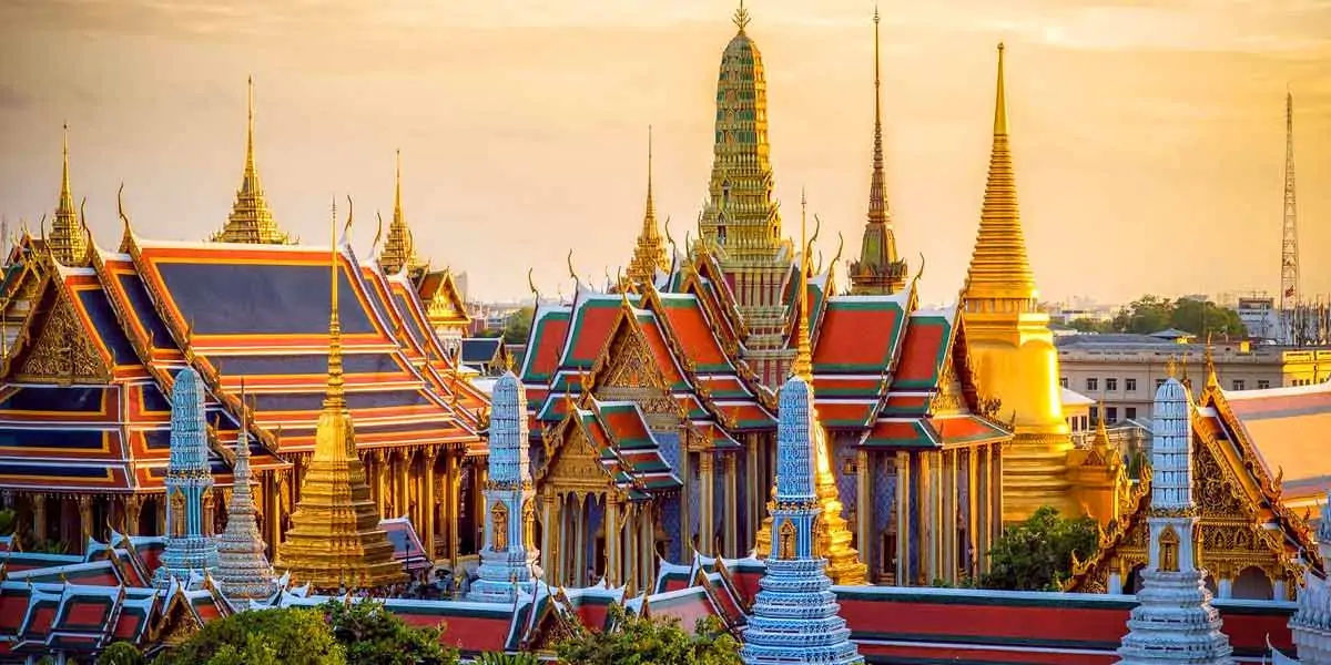 bangkok, bhat, coins, tourist, wat phra kaew, wat saket, wat benjamabophit, wat arun, redbull, thai 