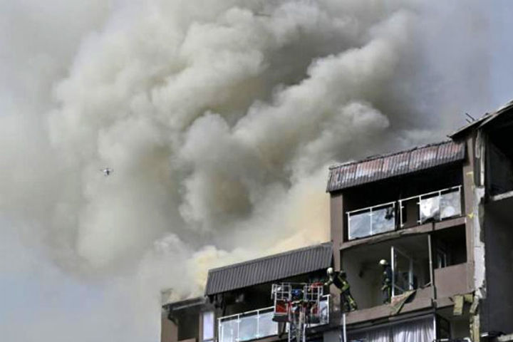 russia bombs kyiv residential building ahead of g7 summit russia bombs kyiv residential building ahead of g7 summit
