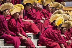 china to move 17555 tibetans away from nagku city