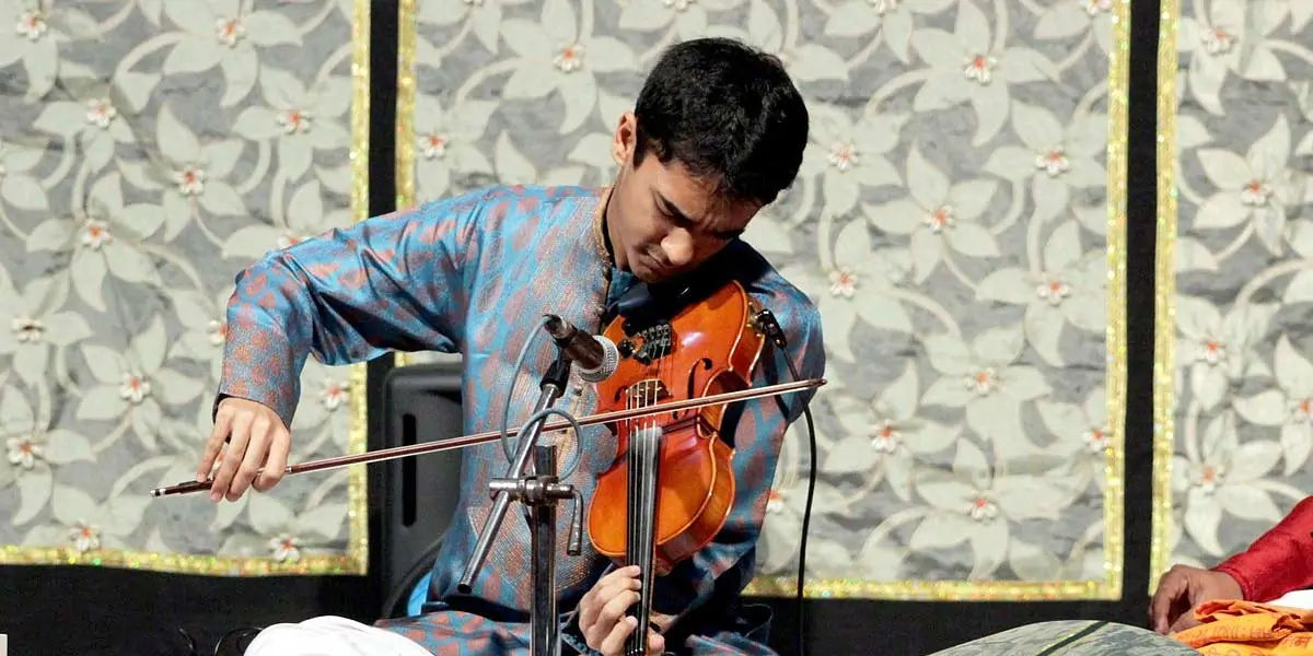 Ambi Subramaniam violinist