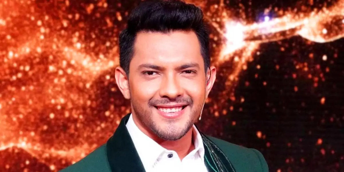 aditya narayan singer