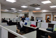 fake call center cheated foreigners of 170 crores in noida 10 people arrested