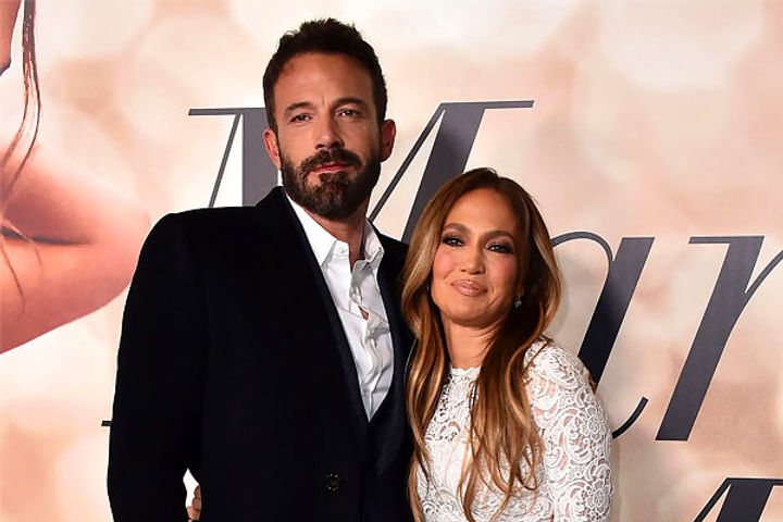 jennifer lopez marries actor ben affleck after 20 years of engagement