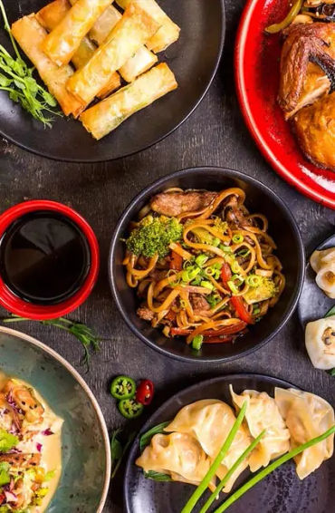 caviar, lobster, cilento mountain oregano, mozzarella cheese, and grains of pink Australian sea salt