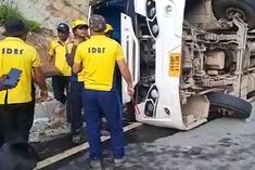 bus going from kedarnath to haridwar overturned 33 passengers were on board 21 injured hospitalised
