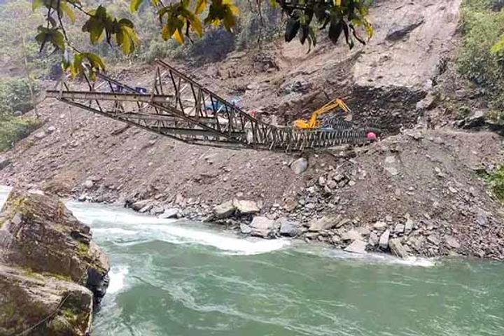 1 worker engaged in road construction dies in arunachal pradesh search continues for 18 missing 1 worker engaged in road construction dies in arunachal pradesh search continues for 18 missing